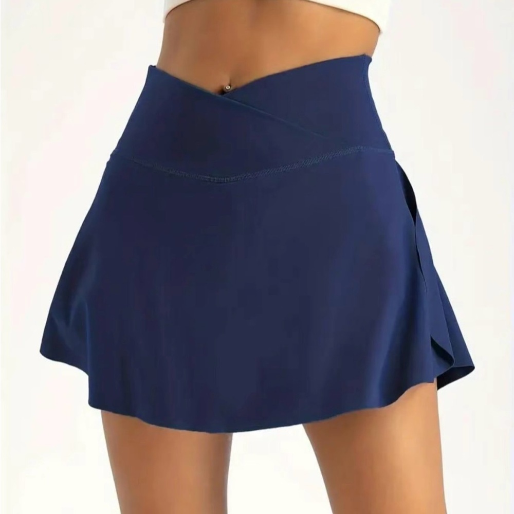 Plain pocket athletic skort
